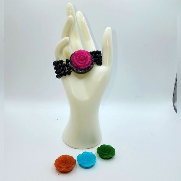 HSN Carved Jade Rose 4-in-1 Bracelet Stretch Onyx Bead Band Magnetic Flower NWOT - Picture 1 of 7